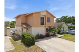 5108 SPICEWOOD COURT, TAMPA, FL 33624 - MLS#MFRTB8502259