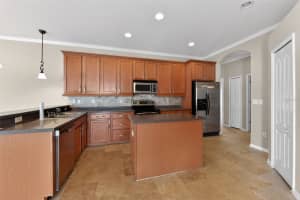 1833 MIRA LAGO CIRCLE, RUSKIN, FL 33570 - MLS#MFRTB8502330