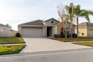 304 CASCADE BEND, RUSKIN, FL 33570 - MLS#MFRTB8502410