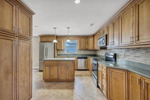 2115 GLEN DRIVE, SAFETY HARBOR, FL 34695 - MLS#MFRTB8502589