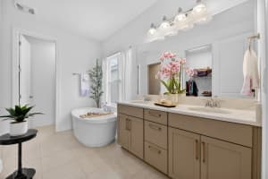 6081 HIDDEN BRANCH DRIVE, APOLLO BEACH, FL 33572 - MLS#MFRTB8502590