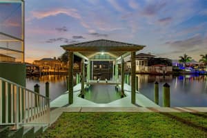 703 BUNKER VIEW DRIVE, APOLLO BEACH, FL 33572 - MLS#MFRTB8502608