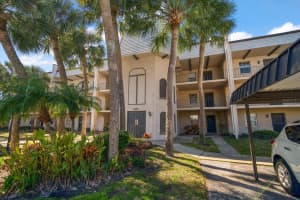 8693 BARDMOOR BOULEVARD, SEMINOLE, FL 33777 - MLS#MFRTB8502631