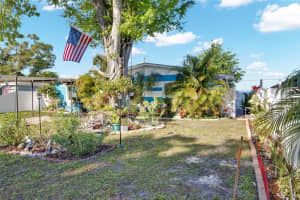 6206 HALE AVENUE, TAMPA, FL 33614 - MLS#MFRTB8502647