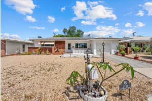 2124 GREENBRIAR BOULEVARD, CLEARWATER, FL 33763 - MLS#MFRTB8502677