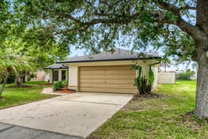 2627 TALON COURT, ORLANDO, FL 32837 - MLS#MFRTB8502741