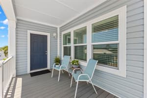 563 MOUNT PINEY AVENUE, ST PETERSBURG, FL 33702 - MLS#MFRTB8502882
