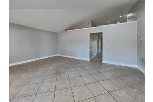 MLS# MFRTB8502986, Valrico, Florida 33594