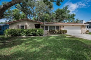1368 Williams Dr, CLEARWATER