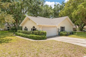 2121 WILDWOOD LN, AUBURNDALE, FL 33823 - MLS#MFRTB8503055