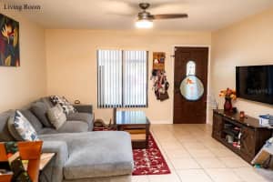 8204 TRAMMELL TRAIL, TAMPA, FL 33619 - MLS#MFRTB8503362