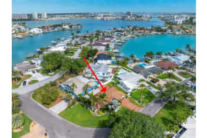 1200 80th St S, ST PETERSBURG