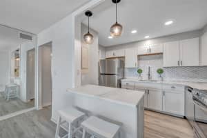 400 64TH AVENUE, ST PETE BEACH, FL 33706 - MLS#MFRTB8503626