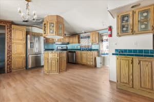 8332 GIBSON OAKS DRIVE, LAKELAND, FL 33809 - MLS#MFRTB8503627