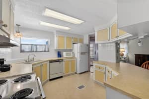 322 ROBALO, NORTH PORT, FL 34287 - MLS#MFRTB8503634