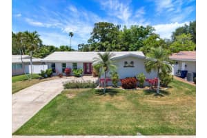 14725 Crown Dr, LARGO