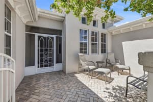 2410 KENSINGTON GREENS DRIVE, SUN CITY CENTER, FL 33573 - MLS#MFRTB8503747
