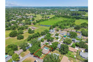 1302 GLENGREEN LANE, LAKELAND, FL 33813 - MLS#MFRTB8503806