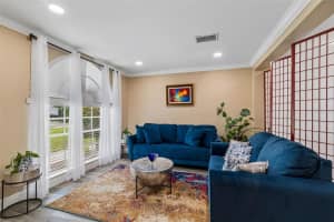 9803 LONG MEADOW DRIVE, TAMPA, FL 33615 - MLS#MFRTB8503888