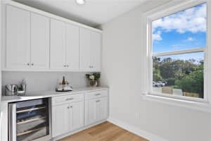 208 FRANCES AVENUE, TAMPA, FL 33602 - MLS#MFRTB8503947