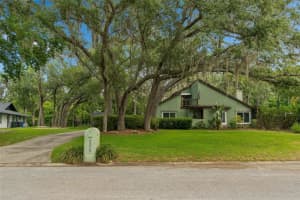 2525 Victarra Cir, LUTZ