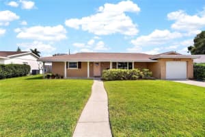 6074 28th Ave N, ST PETERSBURG