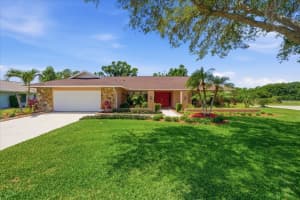 4326 MIDDLE LAKE DRIVE, TAMPA, FL 33624 - MLS#MFRTB8503976
