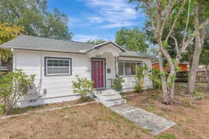 4939 Haines Rd N, ST PETERSBURG