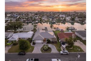 11870 6TH STREET, TREASURE ISLAND, FL 33706 - MLS#MFRTB8504005