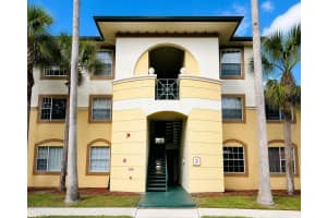 17114 Carrington Park Dr #213, TAMPA