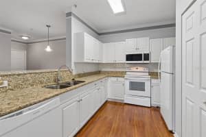 4304 BAYSIDE VILLAGE DRIVE, TAMPA, FL 33615 - MLS#MFRTB8504070