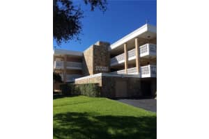5090 Bay St Ne #220, ST PETERSBURG