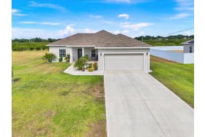 621 PALMDALE AVENUE, AVON PARK, FL 33825 - MLS#MFRTB8504336