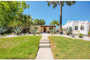 425 46TH AVENUE, ST PETERSBURG, FL 33705 - MLS#MFRTB8504415