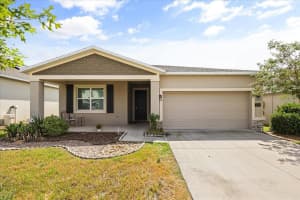 133 Taft Dr, DAVENPORT