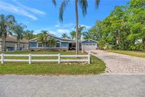 23037 BROWNWOOD COURT, LAND O LAKES, FL 34639 - MLS#MFRTB8504431