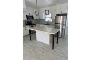 8704 RENFREW PLACE, TAMPA, FL 33604 - MLS#MFRTB8504539