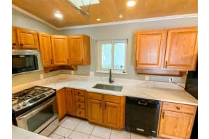 657 BROADWAY #B, DUNEDIN, FL 34698 - MLS#MFRTB8504565