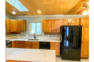 657 BROADWAY #B, DUNEDIN, FL 34698 - MLS#MFRTB8504565
