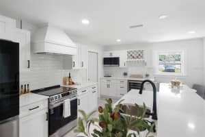 1715 DELAWARE AVENUE, ST PETERSBURG, FL 33703 - MLS#MFRTB8504603