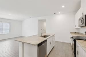 71 WANDERING CREEK WAY, PALM COAST, FL 32164 - MLS#MFRTB8504648