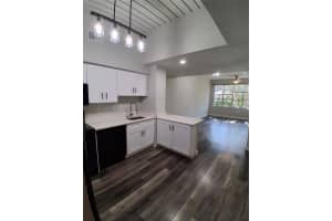 2402 AZEELE STREET, TAMPA, FL 33609 - MLS#MFRTB8504666