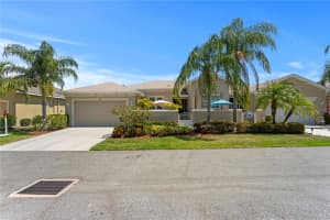 2119 SIFIELD GREENS WAY, SUN CITY CENTER, FL 33573 - MLS#MFRTB8504720