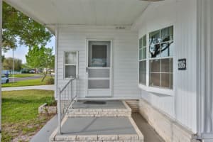 1610 REYNOLDS ROAD, LAKELAND, FL 33801 - MLS#MFRTB8504783