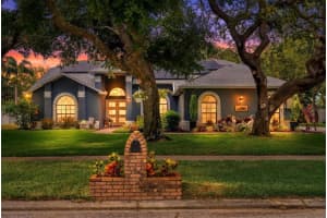 8806 CROSSWOOD COURT, RIVERVIEW, FL 33578 - MLS#MFRTB8504796