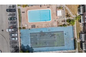 8565 12TH WAY, ST PETERSBURG, FL 33702 - MLS#MFRTB8504848