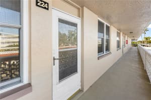 4915 BAY STREET, ST PETERSBURG, FL 33703 - MLS#MFRTB8504879