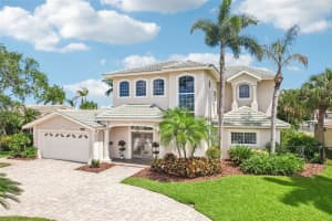 2032 MASSACHUSETTS AVENUE, ST PETERSBURG, FL 33703 - MLS#MFRTB8504902