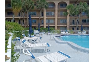 2525 BAY DRIVE, LARGO, FL 33770 - MLS#MFRTB8504926