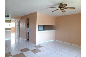 2525 BAY DRIVE, LARGO, FL 33770 - MLS#MFRTB8504926